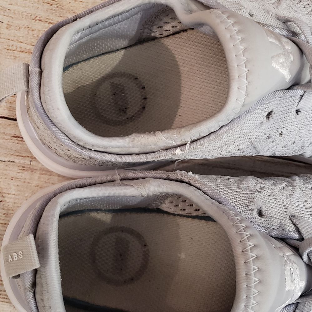 APL Sneakers - Picture 9 of 14